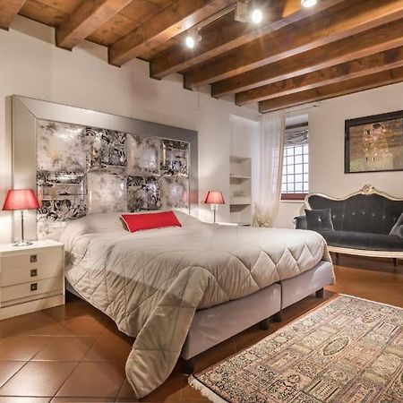 Residenza Angels @Piazzadelleerbe Apartment Verona Exterior foto