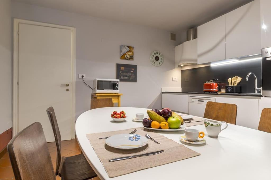 Residenza Angels @Piazzadelleerbe Apartment Verona Exterior foto