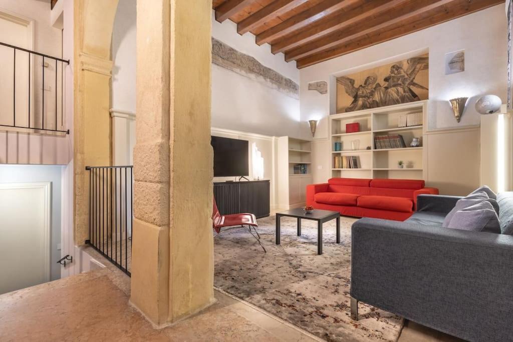 Residenza Angels @Piazzadelleerbe Apartment Verona Exterior foto