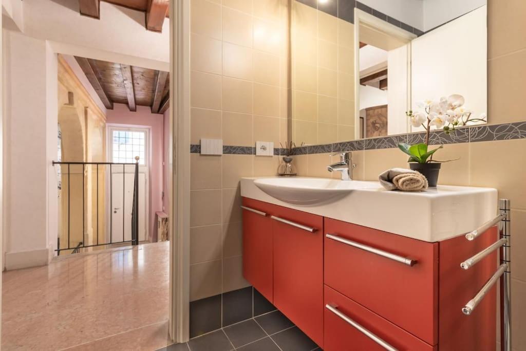 Residenza Angels @Piazzadelleerbe Apartment Verona Exterior foto