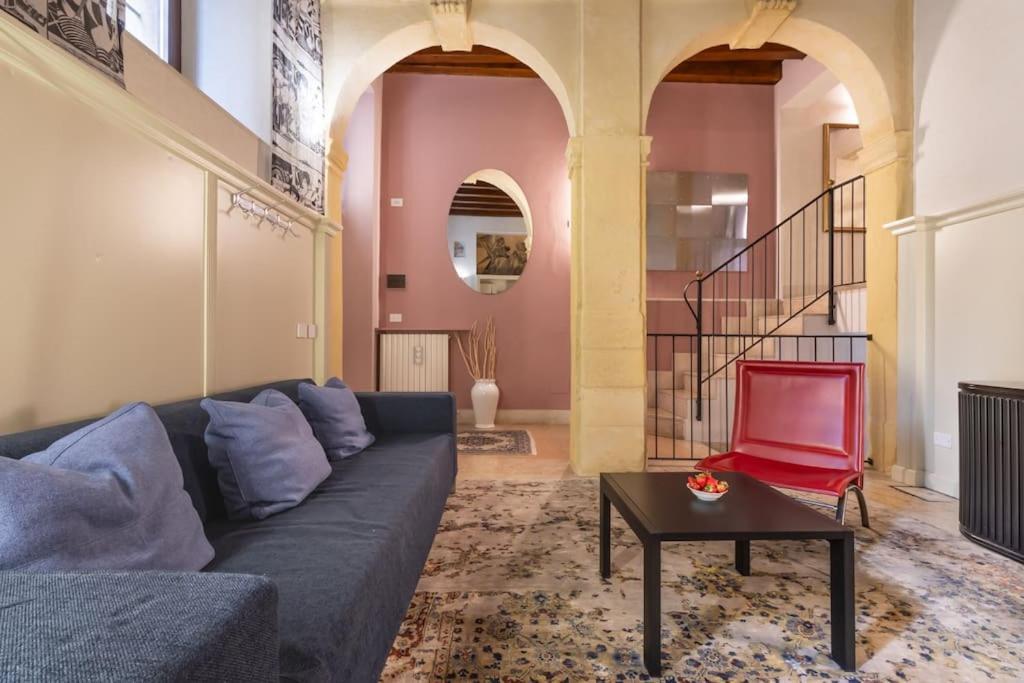 Residenza Angels @Piazzadelleerbe Apartment Verona Exterior foto